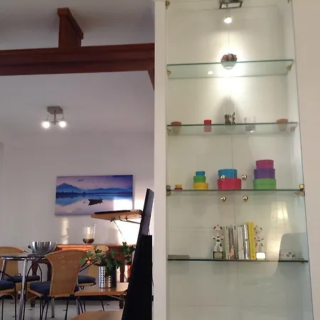 Ca Apartament Miramar شقة *